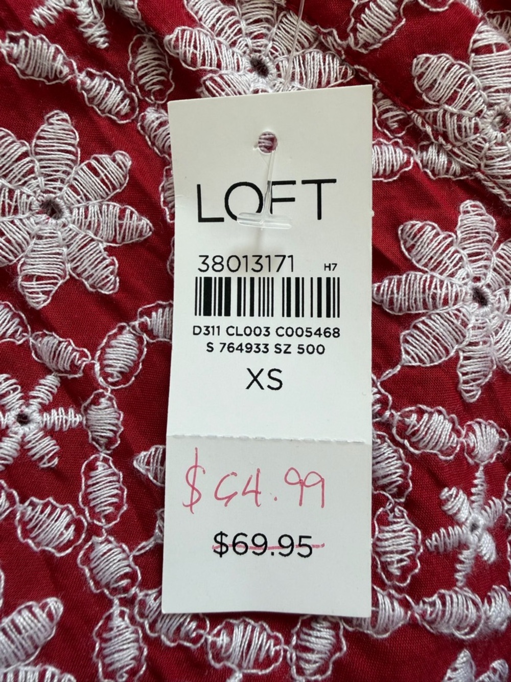 NWT LOFT Red Embroidered Split-Neck Flutter Scallop Sleeve 100% Cotton Blouse - Picture 8 of 10